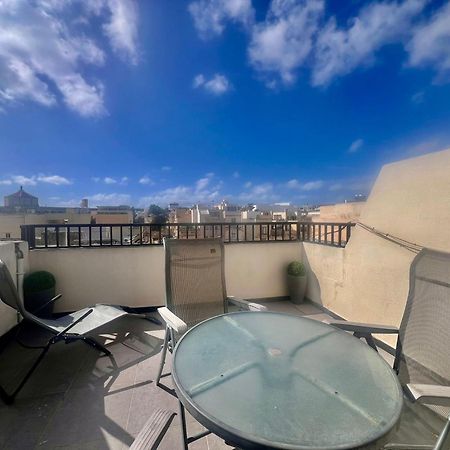 83/3-Lovely 1 Bedroom Penthouse Birkirkara Kültér fotó