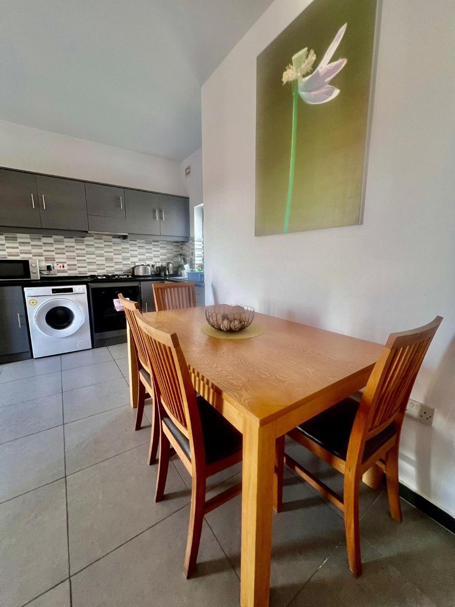 83/3-Lovely 1 Bedroom Penthouse Birkirkara Kültér fotó