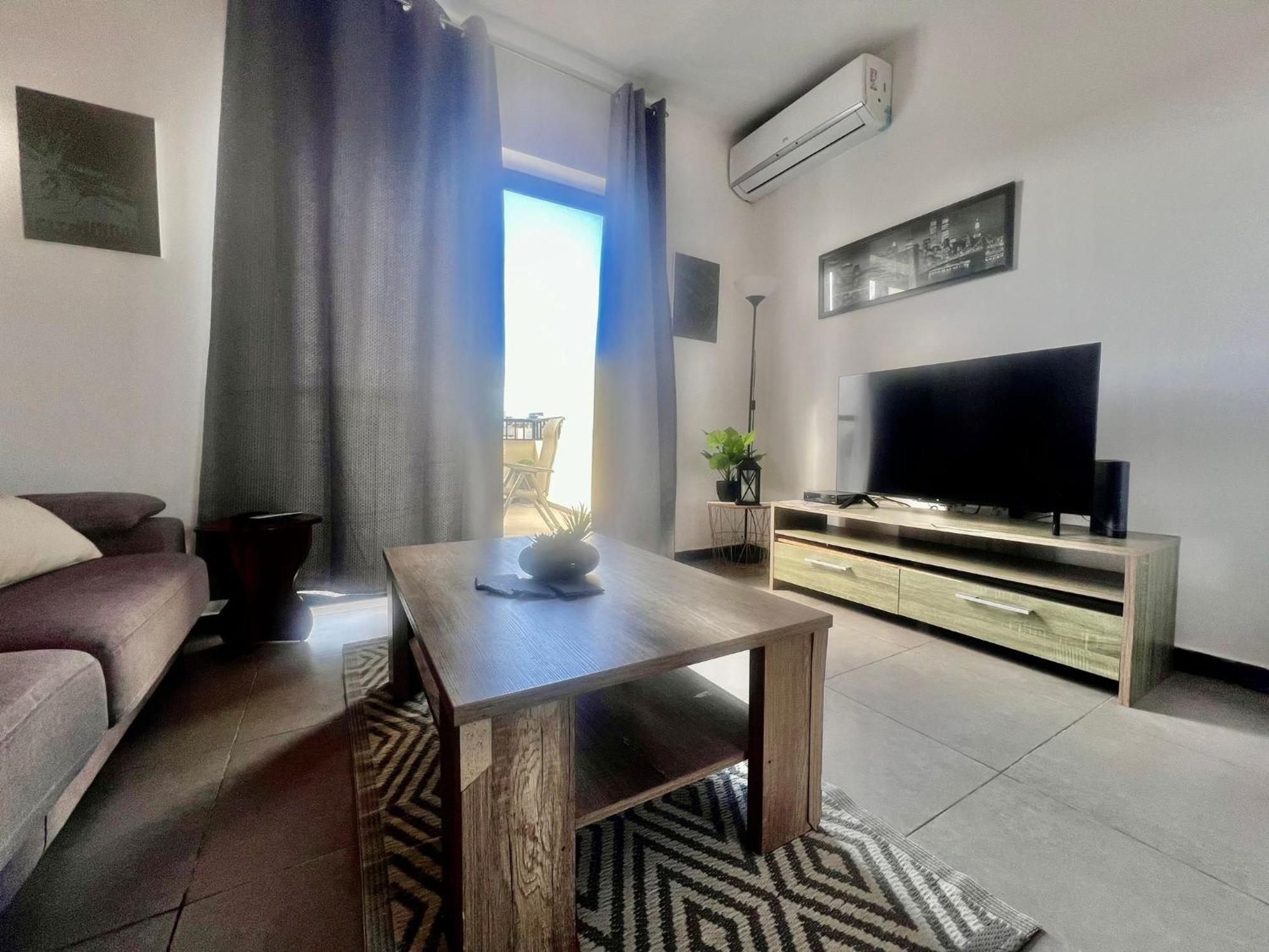 83/3-Lovely 1 Bedroom Penthouse Birkirkara Kültér fotó